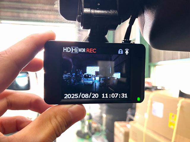 ドライブレコーダーの取付や・・・