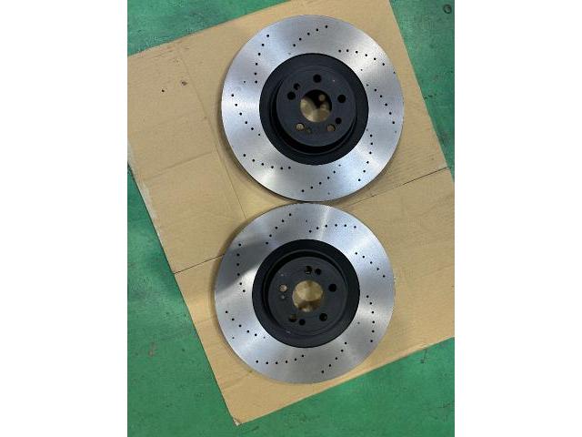 メルセデスベンツ　GLE  ブレーキ鳴き音　研磨
清須市　一宮市　稲沢市　名古屋市　中村区　西区　南区　北名古屋市　あま市　中川区　緑区