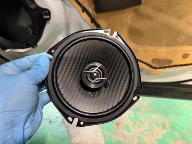 トヨタ　ヴォクシー　スピーカー故障　カロッツェリアスピーカー取付
清須市　稲沢市　一宮市　名古屋市　西区　北区　中川区　あま市　緑区　天白区　港区