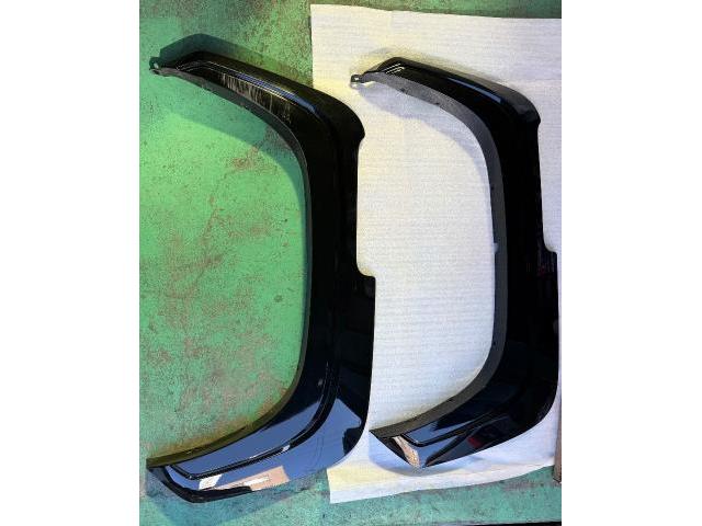 三菱　トライトン　リア左フェンダーモール交換　擦り傷
清須市　稲沢市　一宮市　名古屋市　西区　北区　中川区　あま市　緑区　天白区　港区