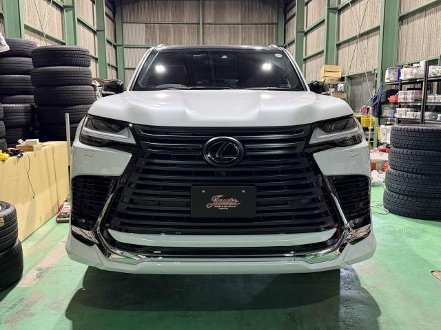 レクサス　ＬＸ　グリル交換　マットブラック　総入れ替え
清須市　稲沢市　一宮市　名古屋市　中村区　西区　北区　中川区　あま市　緑区　天白区　港区