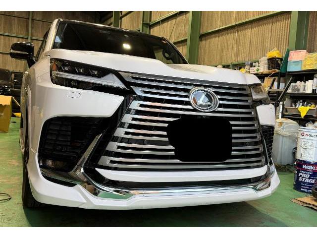レクサス　ＬＸ　グリル交換　マットブラック　総入れ替え
清須市　稲沢市　一宮市　名古屋市　中村区　西区　北区　中川区　あま市　緑区　天白区　港区