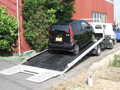 自社積載車豊富です。