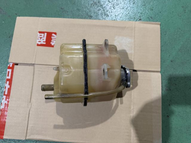 マツダ　オートザムＡＺ－１　カスタム　マフラー交換　マフラー取付　冷却系修理　サーモスタット交換　ファンスイッチ交換　水温センサ交換　冷却水リザーブタンク交換　