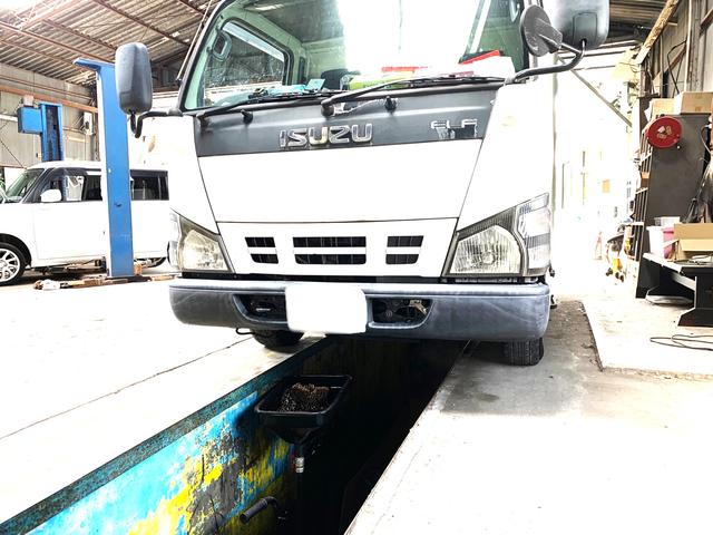 (株)都築自動車　長久手整備工場4