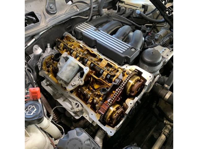 BMW E90/320 エキセントリックシャフトセンサー、ＶＶＴモーター交換＆オイル漏れ修理