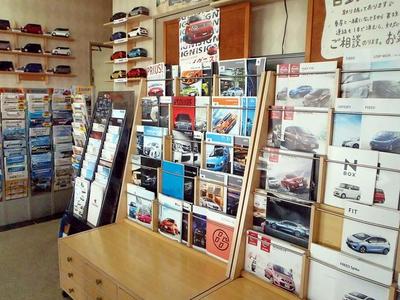 新車・中古車の販売も致しております。