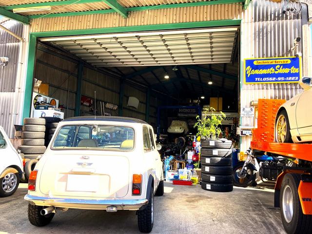 輸入車や・・・