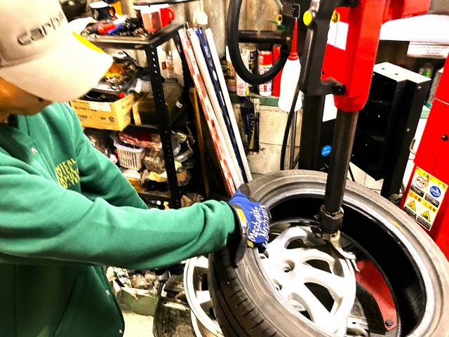 タイヤ交換や・・・