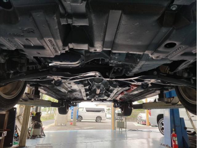こんにちは！尾張旭市のホンジン自動車です。
ご常連　トヨタ　アクア　車検整備でのご入庫です