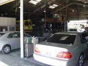 自社整備工場内です。