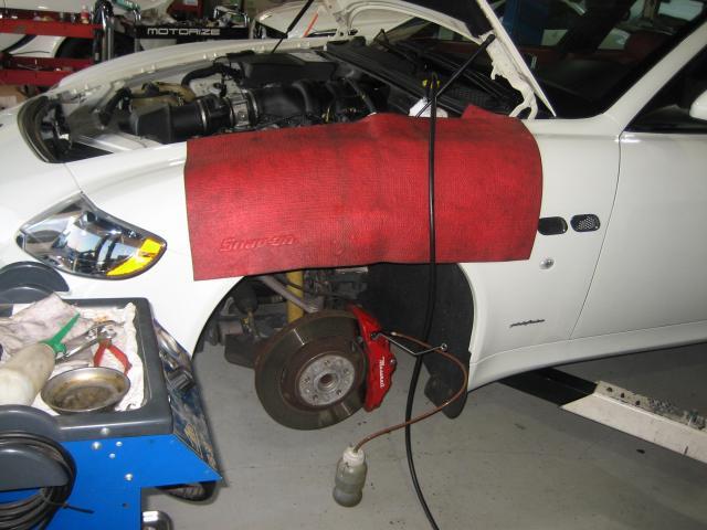 マセラティ クアトロポルテ 車検整備記録（各種オイル・消耗品・ウィンカーレバー交換）｜岐阜　岐南　各務原　関　愛知　名古屋　滋賀 彦根 三重 鈴鹿 富山 石川 金沢 京都 大阪 修理 整備
