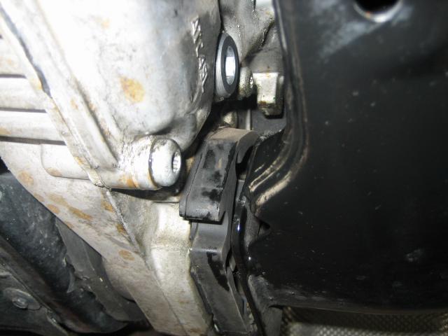 BMW X6 トランスファーオイル・フロント／リヤデフオイル交換｜岐阜　岐南　各務原　関　愛知　名古屋　滋賀 彦根 三重 鈴鹿 富山 石川 金沢 京都 大阪 修理 整備