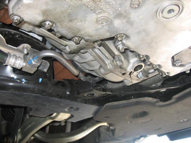 BMW X6 トランスファーオイル・フロント／リヤデフオイル交換｜岐阜　岐南　各務原　関　愛知　名古屋　滋賀 彦根 三重 鈴鹿 富山 石川 金沢 京都 大阪 修理 整備