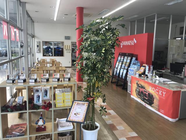 ダイハツ桑名西 サンビシモータース(株)(2枚目)