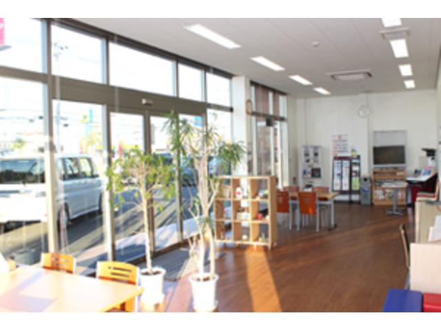 岐阜ダイハツ販売(株) U-CAR大垣店(5枚目)