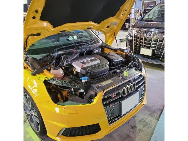 Audi アウディ S1 ヘッドライトHID バルブ交換 