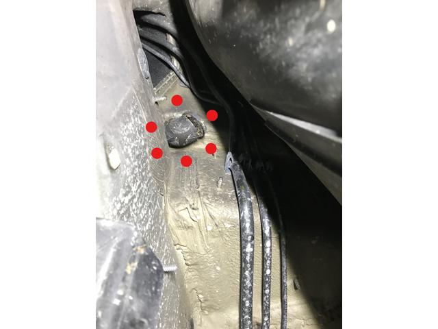 BMW 745I 室内雨漏れ
