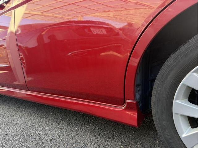 トヨタ　アイシス　板金・外装補修　塗装　ヘッドライト　くすみ除去　ベンツ　BMW　アウディ　マセラティ　ポルシェ　一宮市　稲沢市　北名古屋市　名古屋市　岩倉市　江南市　津島市　あま市　清須市