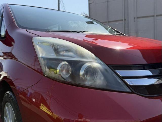 トヨタ　アイシス　板金・外装補修　塗装　ヘッドライト　くすみ除去　ベンツ　BMW　アウディ　マセラティ　ポルシェ　一宮市　稲沢市　北名古屋市　名古屋市　岩倉市　江南市　津島市　あま市　清須市