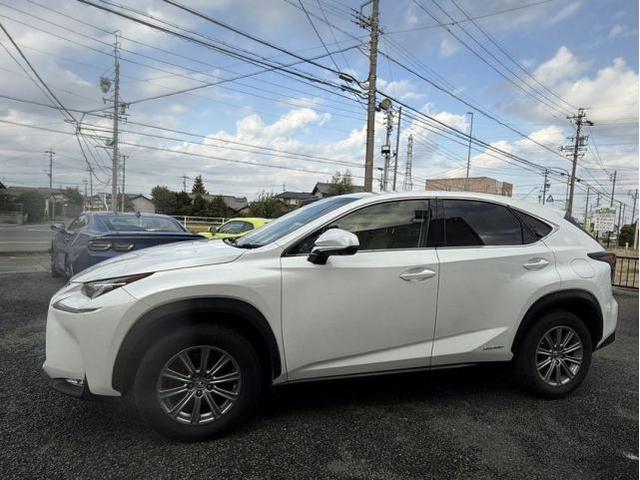 レクサス　ＮＸ　ﾀｲﾔ交換　ワイパー交換　ベンツ　BMW　アウディ　マセラティ　ポルシェ　一宮市　稲沢市　北名古屋市　名古屋市　岩倉市　江南市　津島市　あま市　清須市