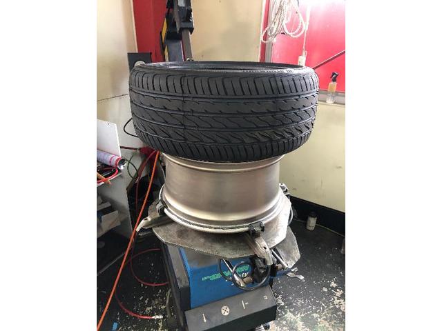 ニッサン　スカイライン
チェックランプ　タイヤ交換　USB取り付け
