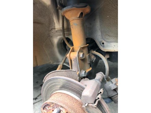 スズキ　ワゴンR ブレーキローター　パッド　キャリパー　交換