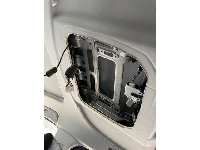 トヨタ　アルファード　出張　ナビ　フリップダウンモニター外し　　