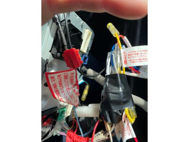 ダイハツ　ハイゼット　　ナビ取り付け