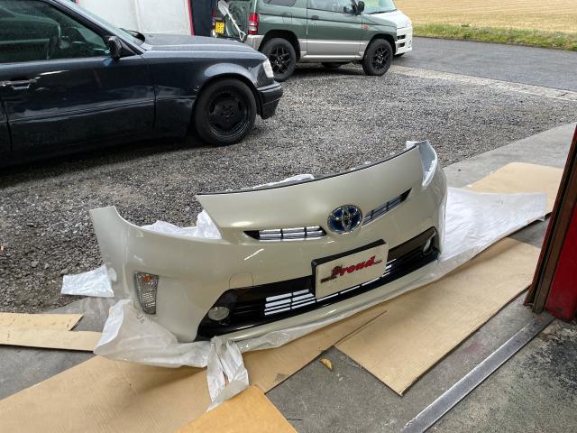 トヨタ　プリウス　キズ　修理　交換　車検等