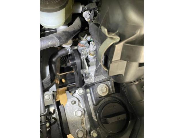 ダイハツ　ミラ　オルタネーター　ベルト交換　ウォーターポンプ交換