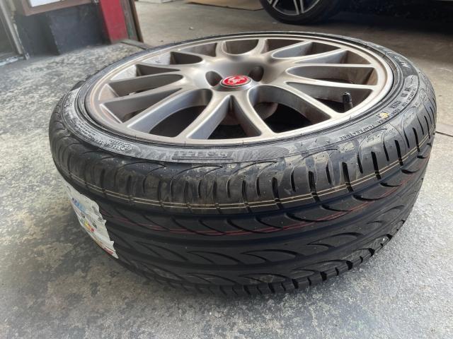 アルファロメオ　アルミ　タイヤはめ替え　持ち込み