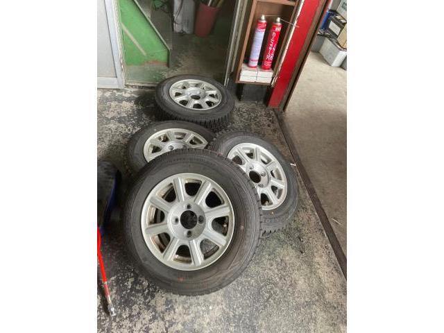 ホンダ　nBOX スタッドレスはめ替え