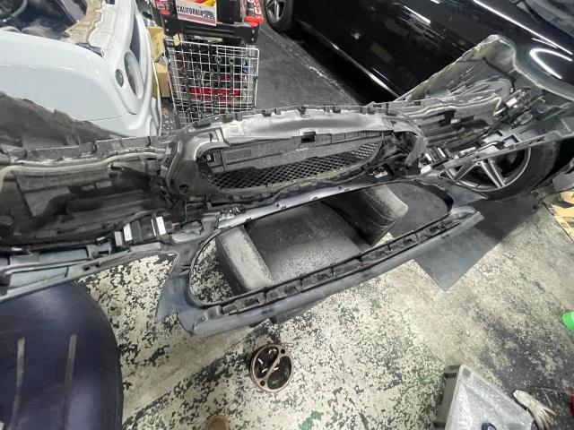 ベンツ　cクラス　グリル交換　