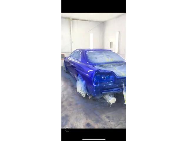 日産　スカイライン　前塗装　GTRブルー　　カーボンクリア塗装　フロントリップ取り付け　キズ修復　