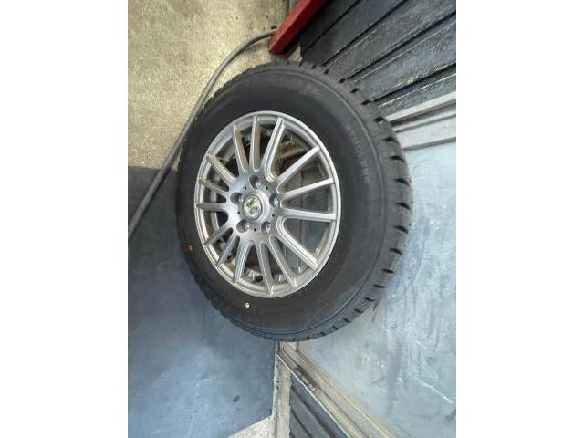 セレナ　ホイール・タイヤ交換