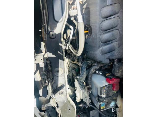 日産　セレナ　電装系修理