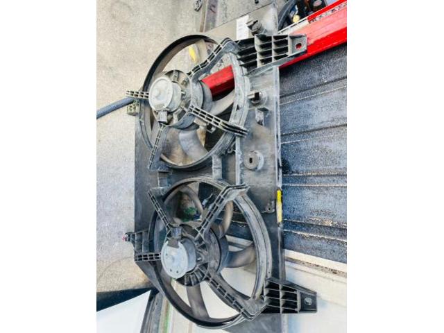 日産　セレナ　電装系修理