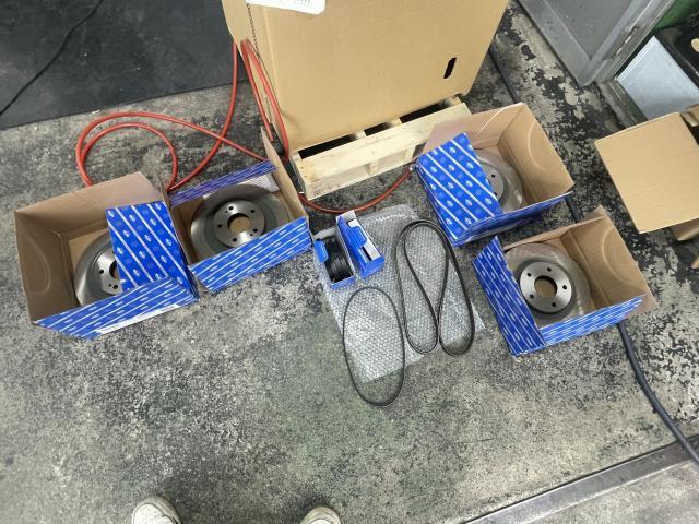 三菱　デリカＤ：５　外装品・エアロパーツ取付