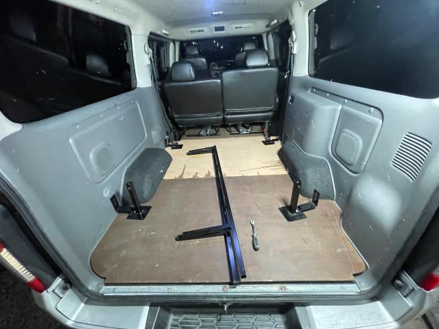 日産　キャラバンコーチ　内装品取付