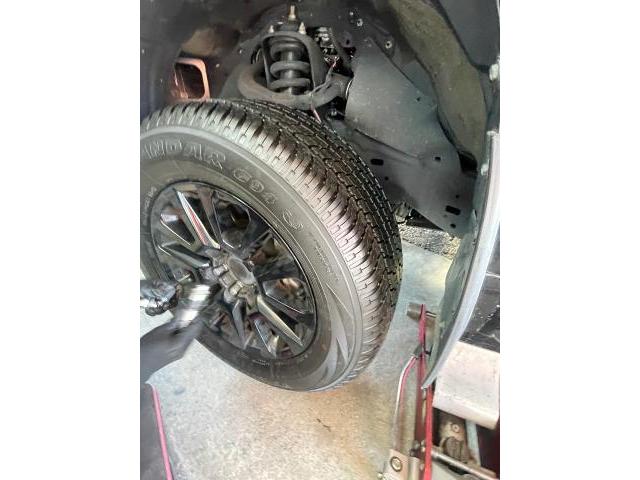 トヨタ　ランドクルーザープラド　ホイール・タイヤ交換