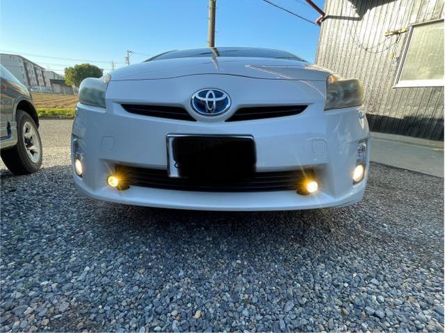 トヨタ　プリウス　ライト・ウィンカー類交換