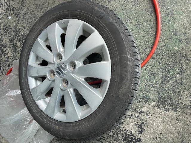 スズキ　ＭＲワゴン　ホイール・タイヤ交換