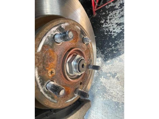 ホンダ　ステップワゴンスパーダ　修理　予約なし　飛び込み　即日対応。