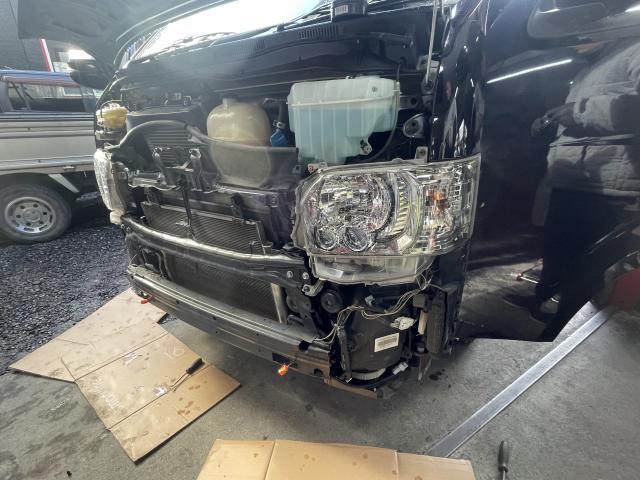 トヨタ　ハイエースバン　外装品・エアロパーツ取付