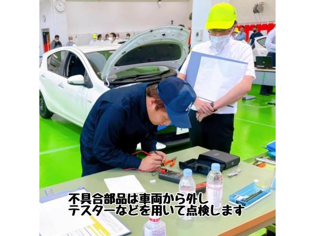 愛知県自動車整備技能競技大会　にて　準優勝しました。
競技車両はトヨタ・アクアでした