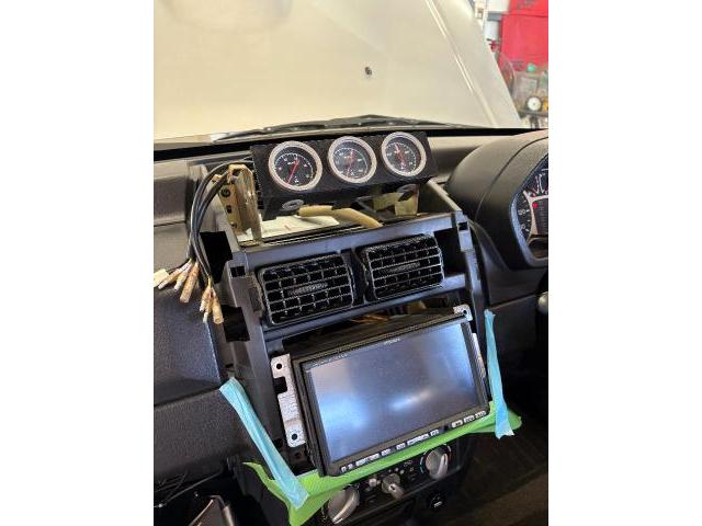 【名古屋市港区】パジェロミニの三連メーター取付ならアジア自動車へ