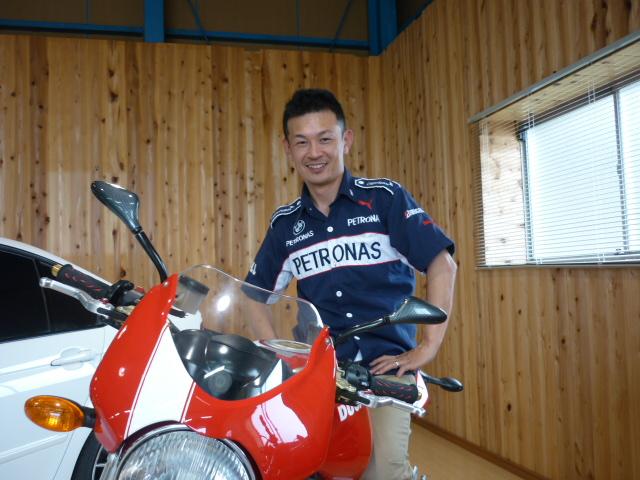 スタッフ紹介2