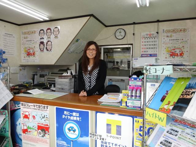 お車に詳しくない女性でも女性スタッフが笑顔でお待ちしております（＾＿＾）。安心してご来店下さい