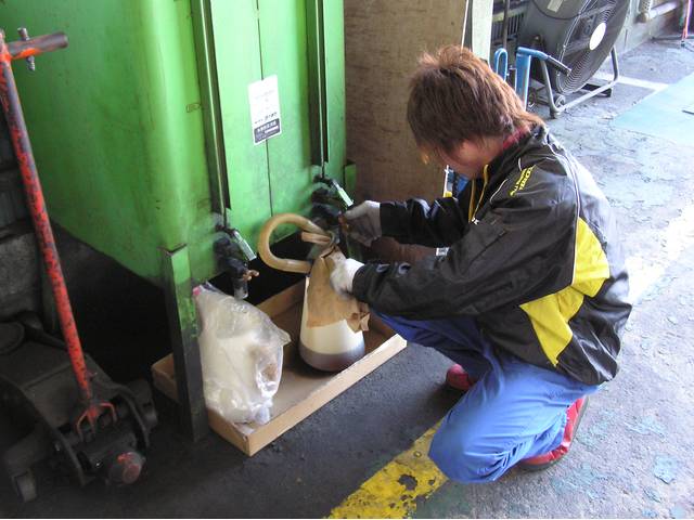 オイル交換もお任せください。